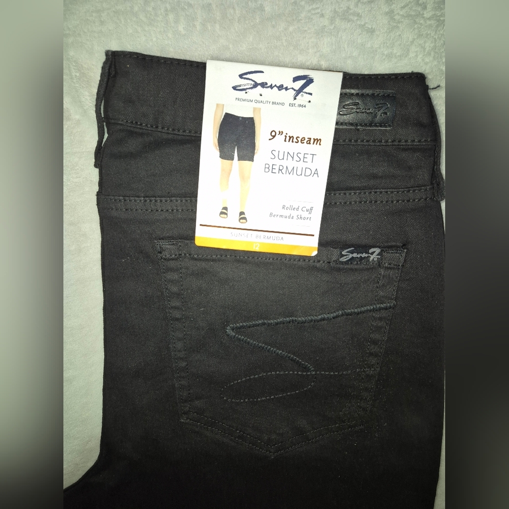 Seven7 Black Denim Shorts - Picture 4 of 7